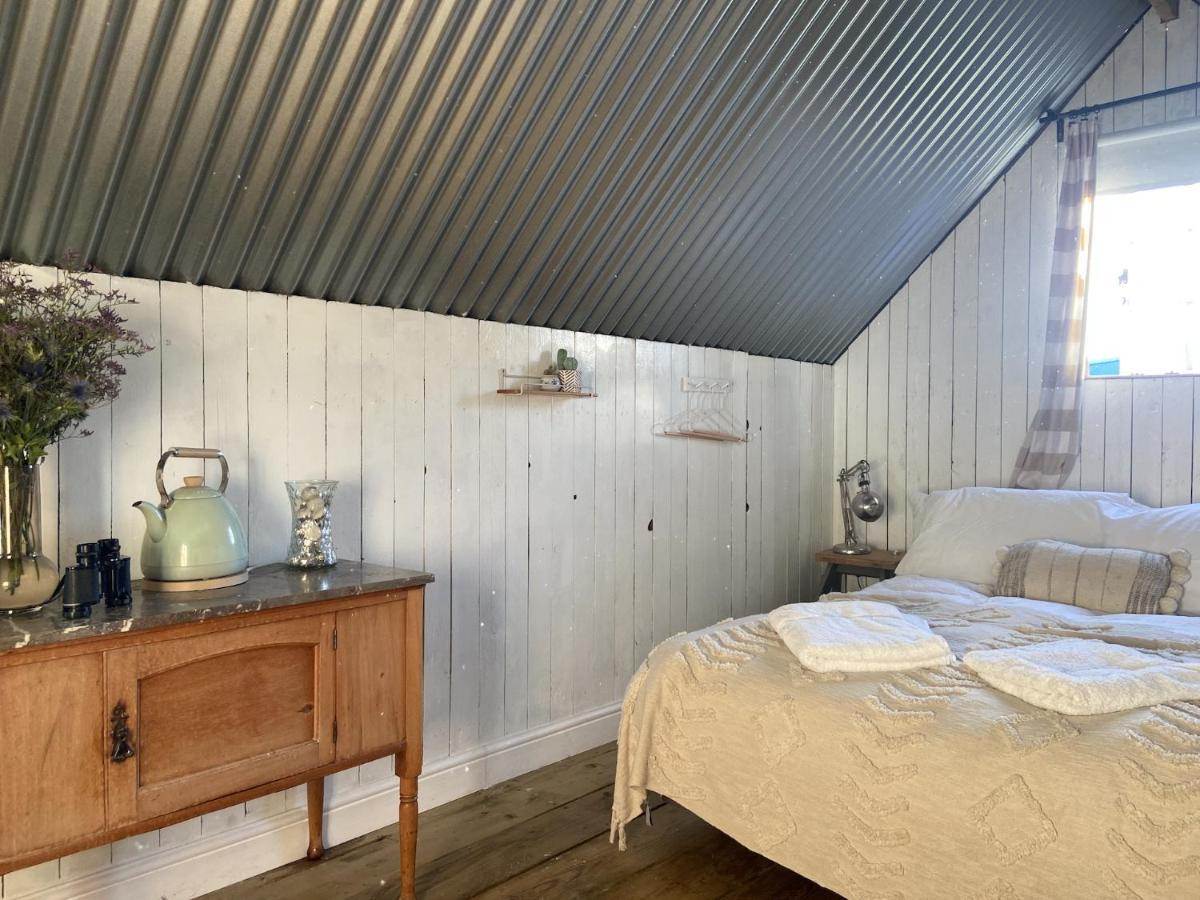 Fen Meadows Glamping - Luxury Cabins And Bell Tents Cambridge  Bagian luar foto